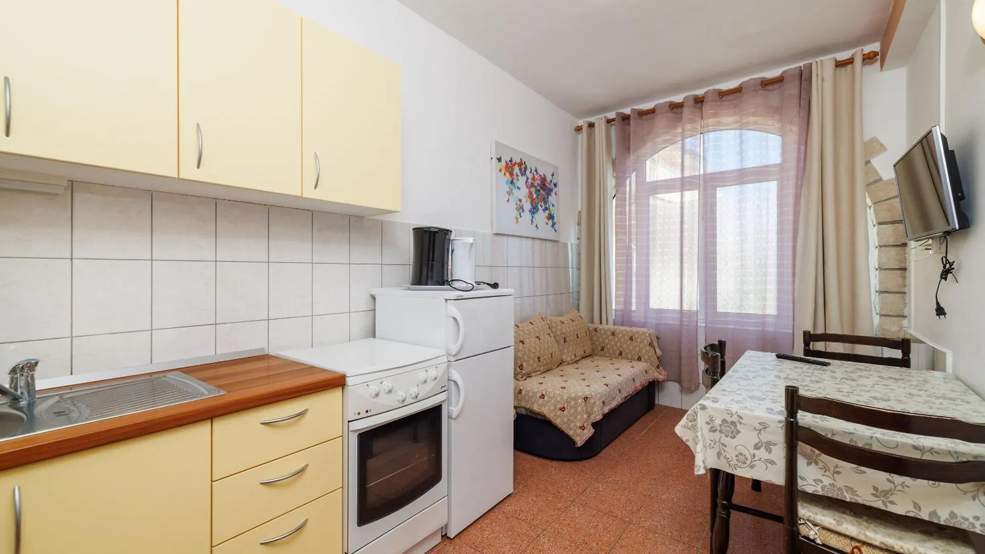 Apartments Ivan C Lopar 0*,