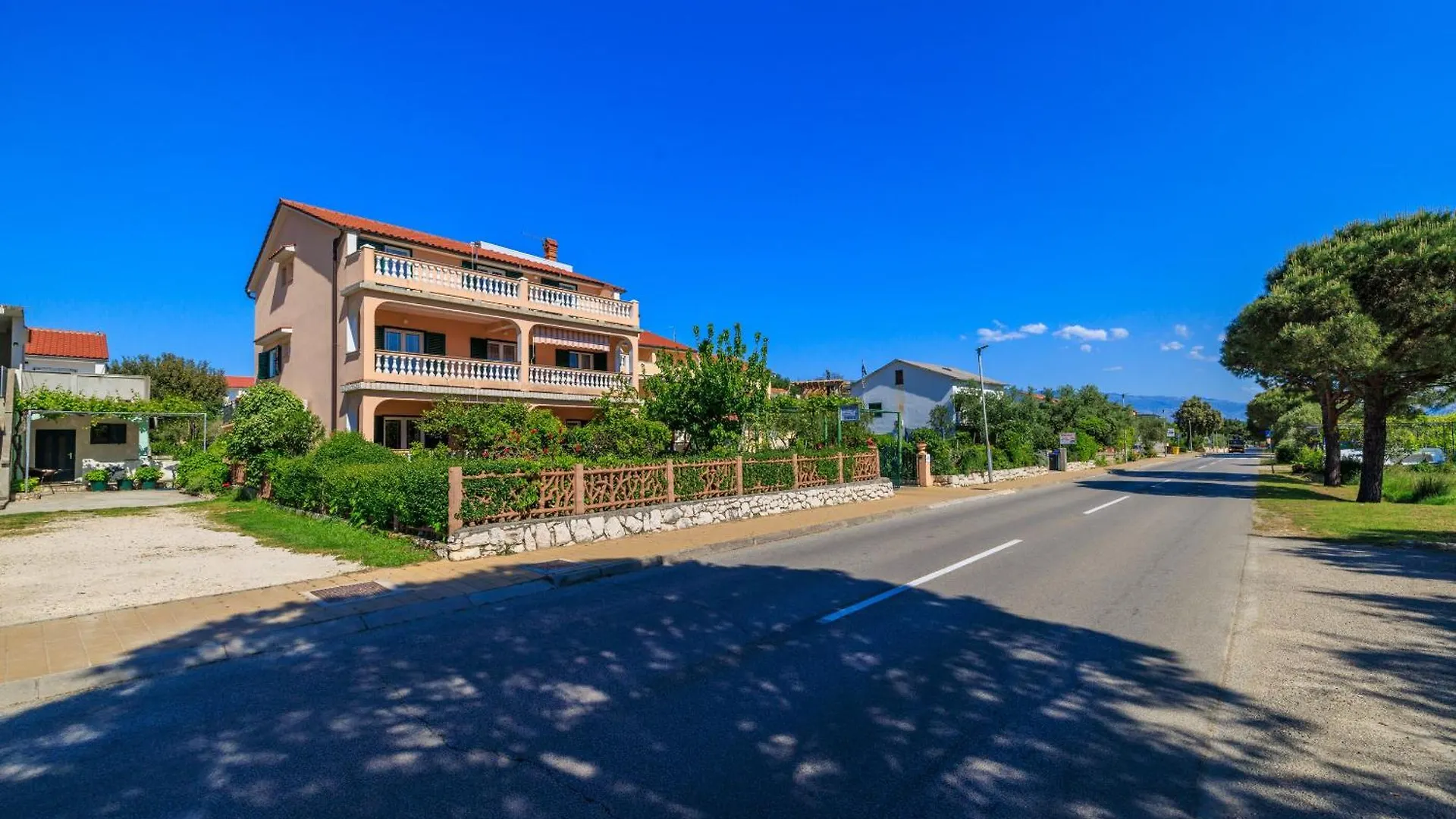 Apartments Ivan C Lopar Croatia